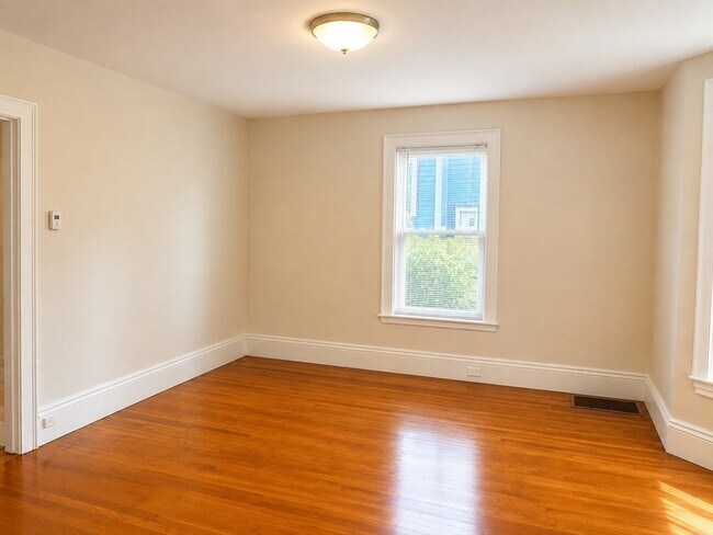 Photo - 100 Franklin St Unit 1