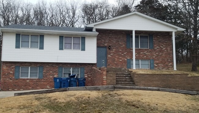 Photo - 2207 Weathered Rock Rd Unit Apartment B