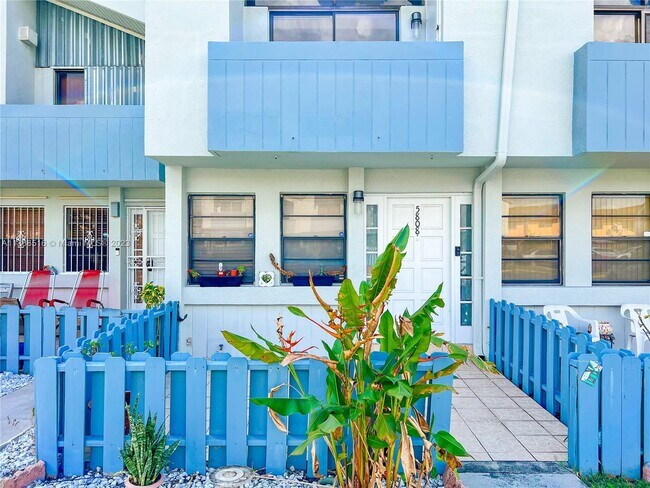 Photo - 5808 W 18th Ave