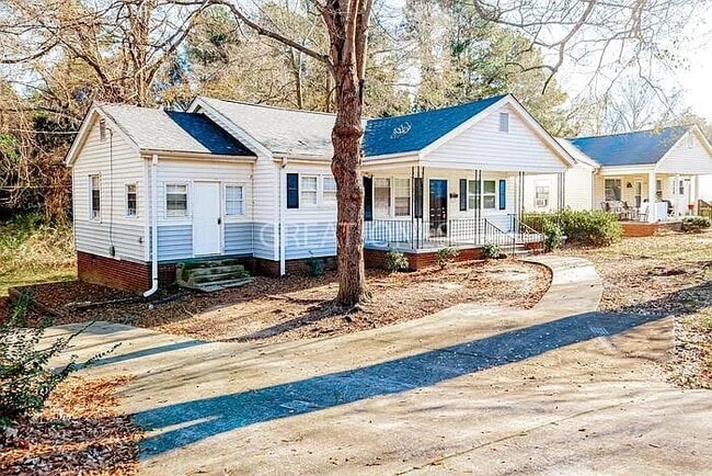 Photo - 111 Coldbrook Dr