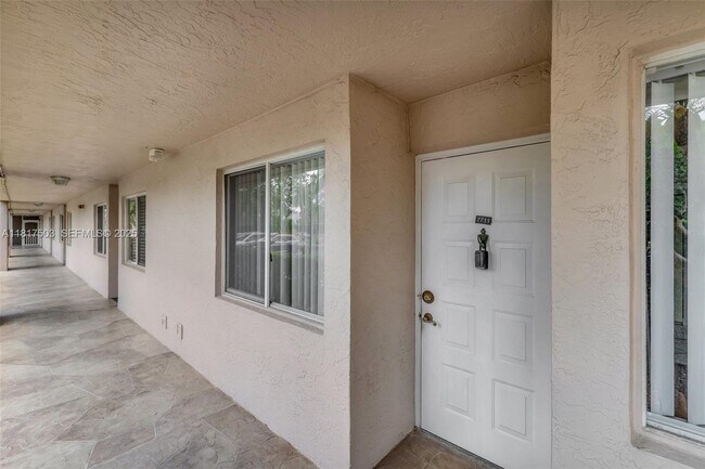 Photo - 7711 Trent Dr Unit 106