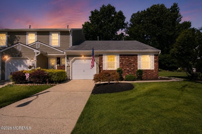 99 Oak Ln