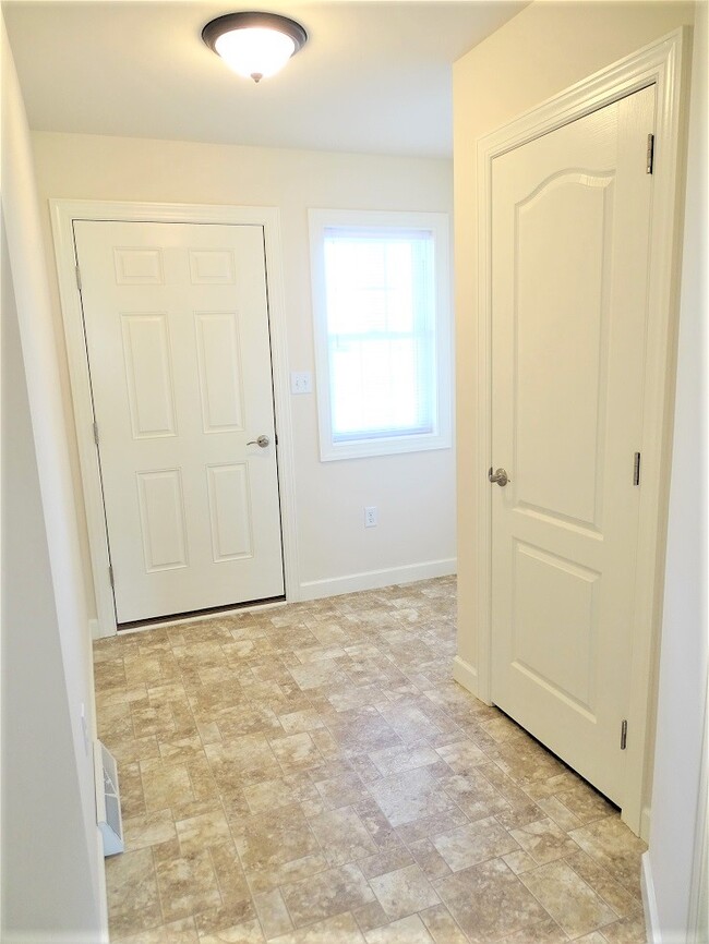 Photo - 1395 Fieldstone Dr
