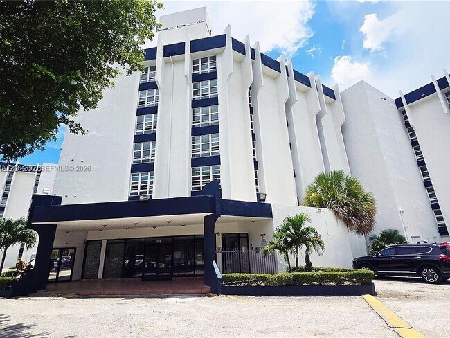 Photo - 9682 Fontainebleau Blvd Unit 608