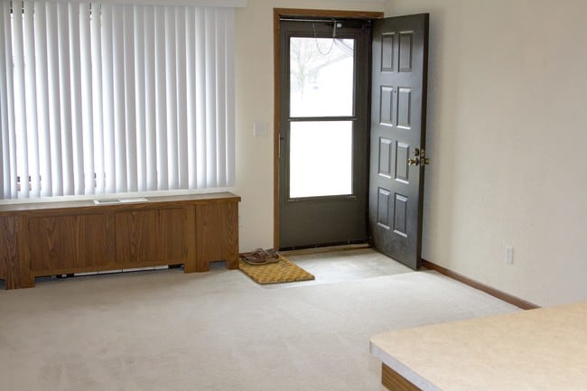 Photo - Arbors of Cortland, Howland