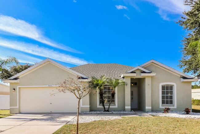 Building Photo - 5601 Brookdale Way