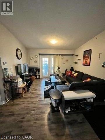 Photo - 1370 Main St E Unité 406