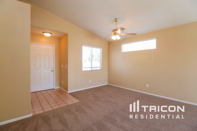 Photo - 16169 W Buchanan St