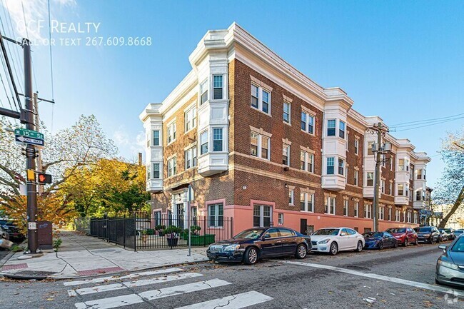 Building Photo - Three Bedroom Nicetown Apartment Unit 202