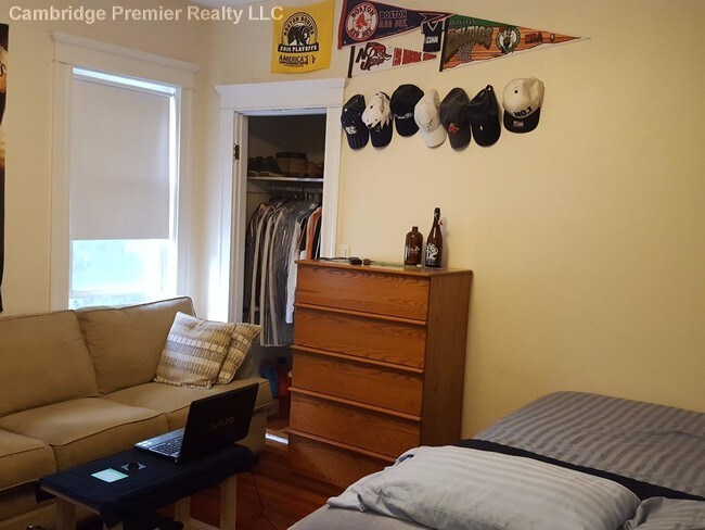 Photo - 179 College Ave