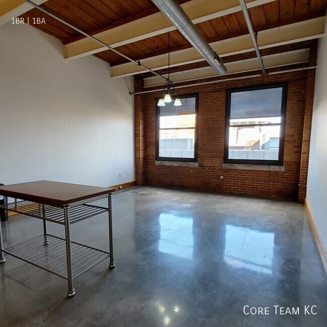Photo - 382 W 22nd St Unit 402
