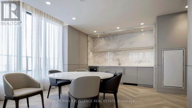 Photo - 1415 Dundas St E Unit 905