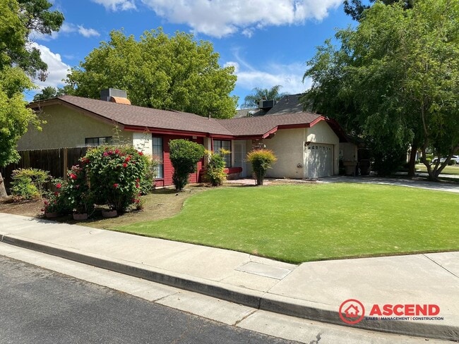 Beautiful 3 Bedroom Home Located in the So... - Beautiful 3 Bedroom Home Located in the So...