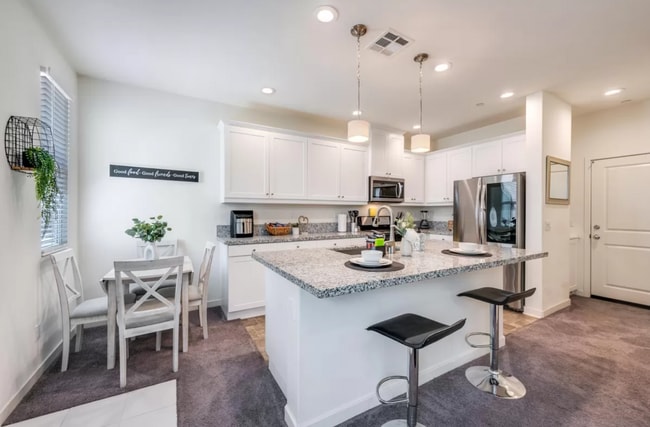 Photo - 4110 Sitio Flor