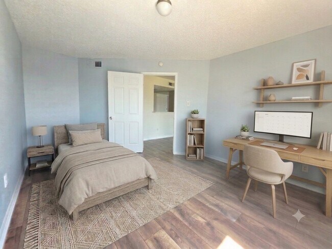 Photo - 2826 S Bartell Dr Unit 38