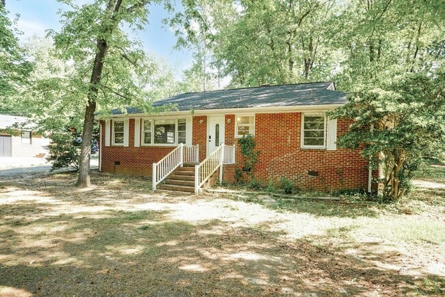 Building Photo - Fantastic 3 Bed 2 Bath Durham Ranch Brick Home