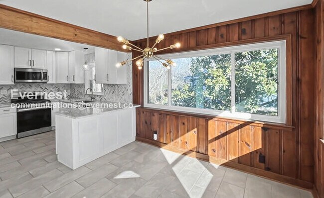 Photo - 2923 Ozark Rd