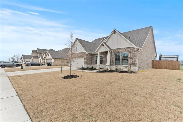 Photo - 204 Aero Vis Dr