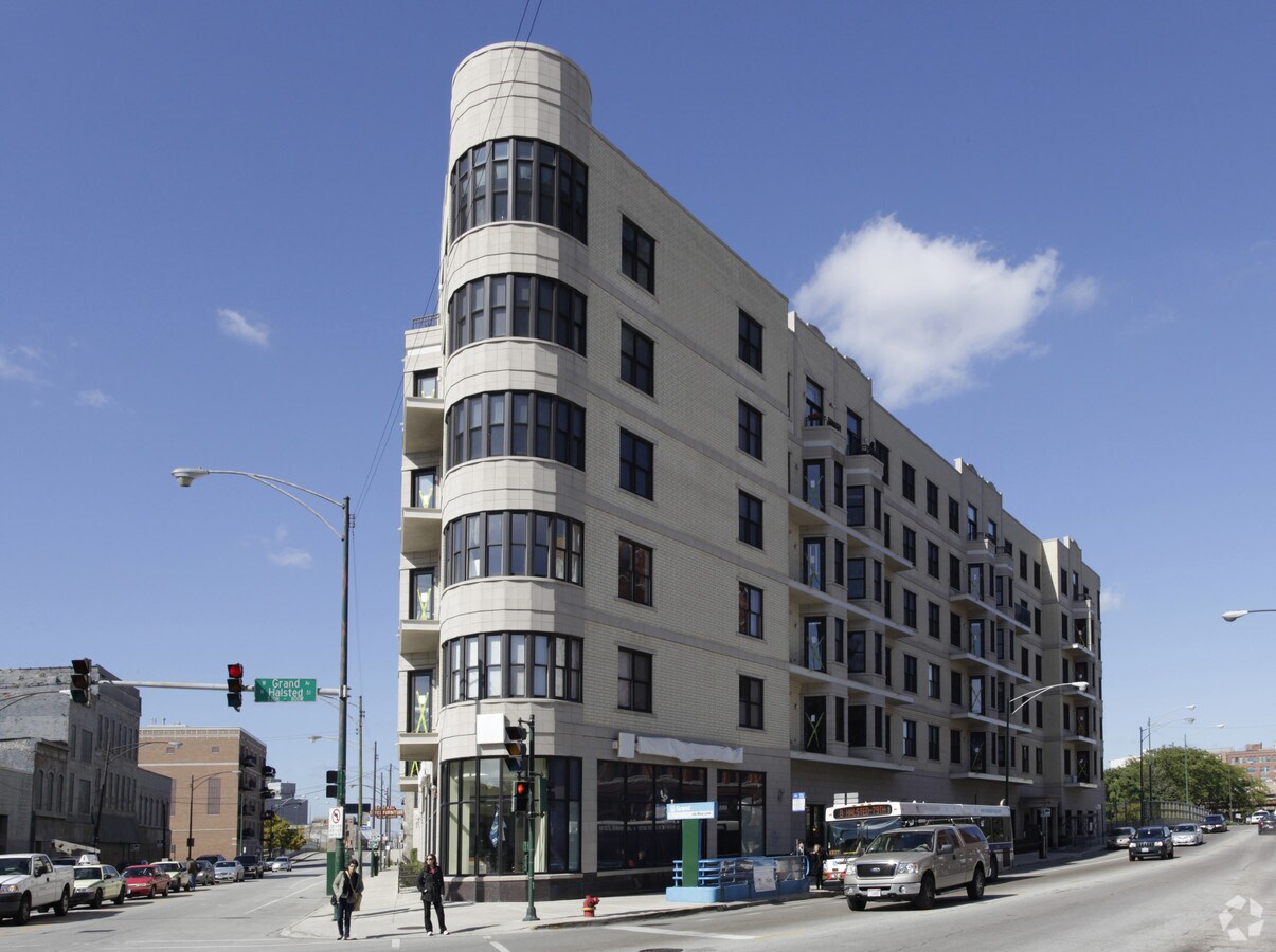 Photo - The Montreville Apartments