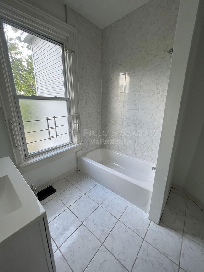 Photo - 164 Forest Ave