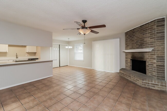 Photo - 6200 Kary Lynn Dr S