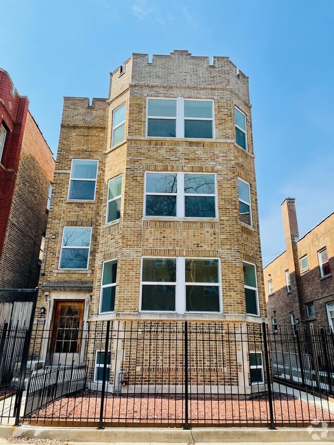 Building Photo - 7408 N Hoyne Ave Unit 1 Rental