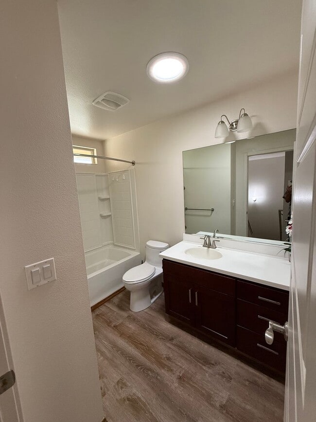 Photo - Spacious 4 Bedroom, 2.5 Bath Pet Friendly, Single Family Home.