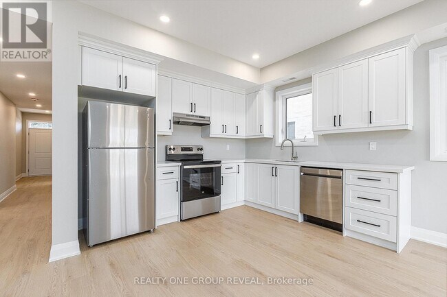 Photo - 223 Grenfell St Unit 1