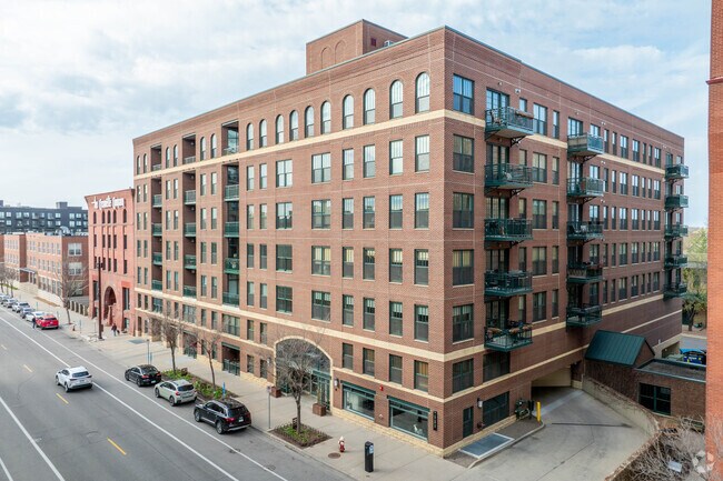 Photo - Lindsay Lofts