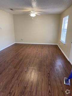 Building Photo - WON'T LAST. AVAILABLE NOW. GRANITE COUNTER... Rental