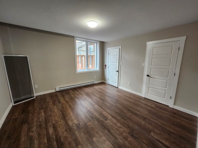 24 Paddock St Unit 5