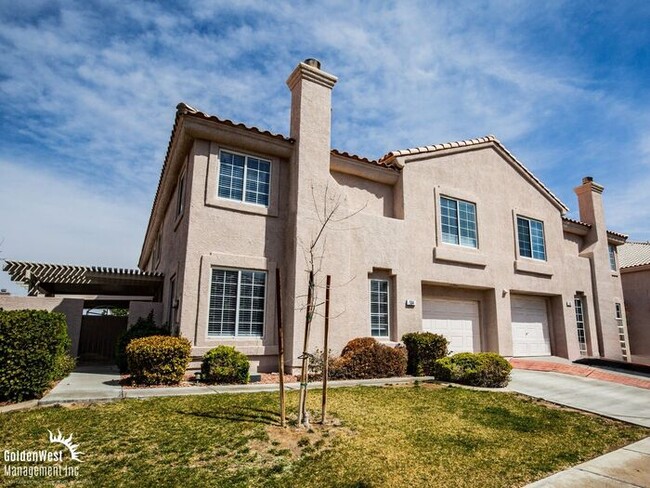 Stunning 3Bdm 2.5Ba Home in Henderson. - Stunning 3Bdm 2.5Ba Home in Henderson.