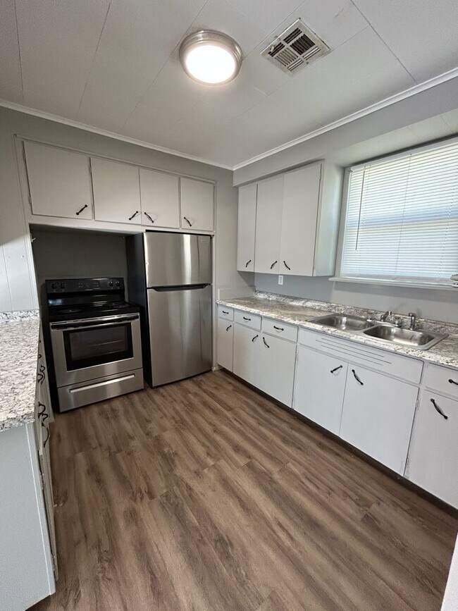 Photo - 304 E Park St Unidad 304 E Park Apt C