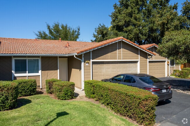 Photo - Oak Grove Terrace