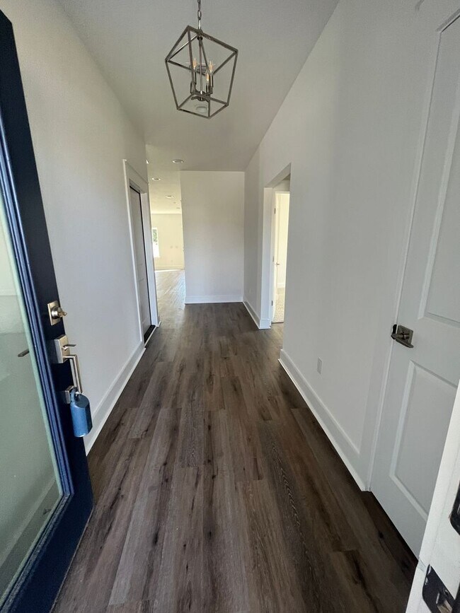 Beautiful NEW CONSTRUCTION 3bedroom 2 bat... House House Rental in