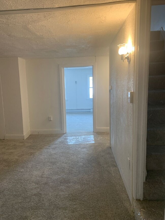 Photo - 4 Bedroom House Yard and Parking-York City