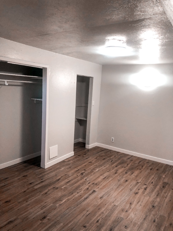 Photo - 340 W Main St