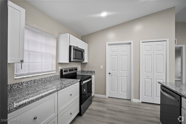 Building Photo - 519 Upstate Ave S Rental