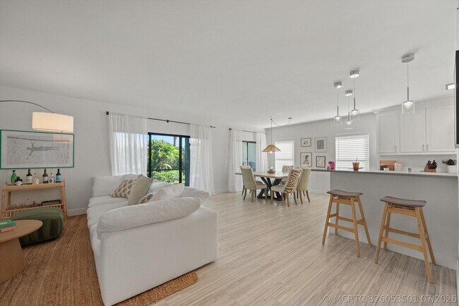 Photo - 11355 Pond View Dr Unit D104