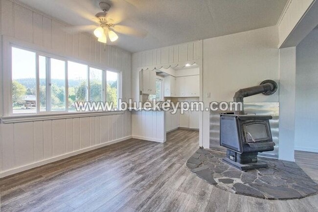 Photo - 3 Bed, 1.5 Baths Home in Yacolt