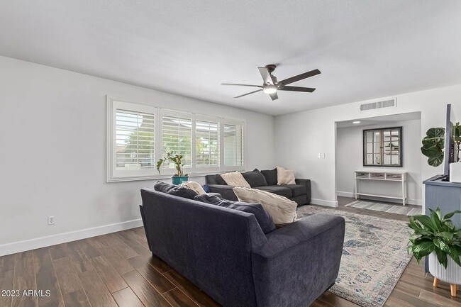 Photo - 1942 E Pebble Beach Dr