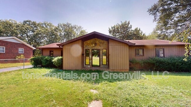 Building Photo - 102 Meadow St Rental