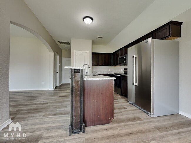 Photo - 126 Liberty Way