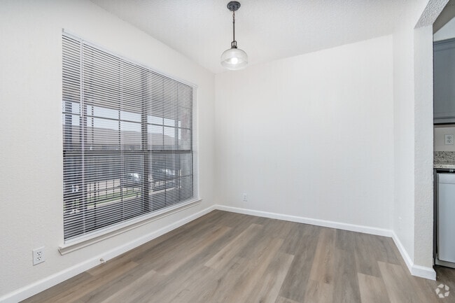 2BR, 1BA - 850F - Dining Room - The Dominion Apartments