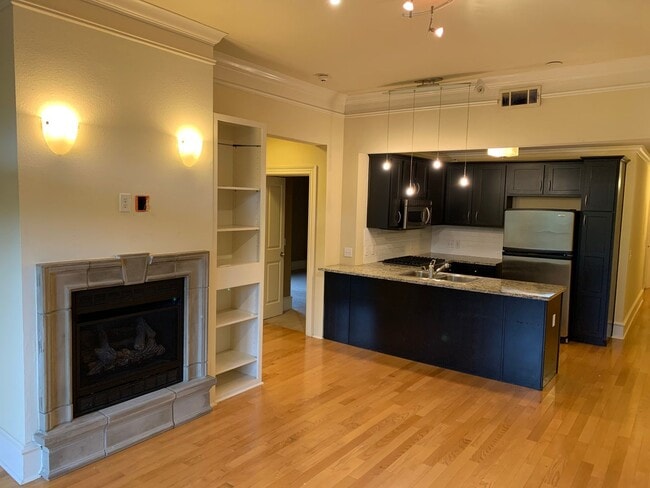 Photo - 600 W Meadow St Unit 600 W. Meadow St. # 310