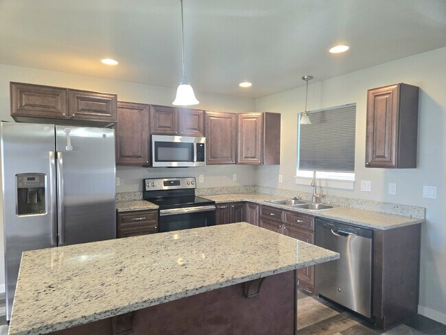 Photo - 3 bedroom, 2 bathroom House w/ Garage