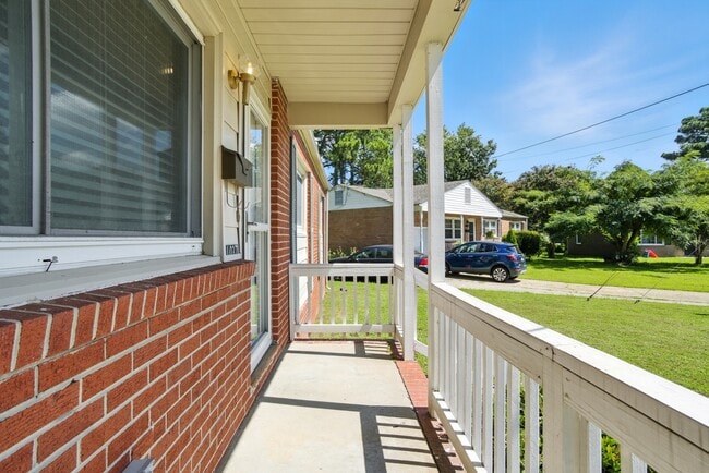 Photo - 1037 Randall Ct
