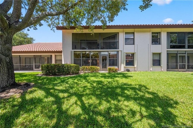 Photo - 3450 SE Martinique Trce Unidad 103