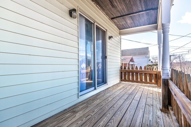 Photo - 453 Edith St Unidad 1st Floor