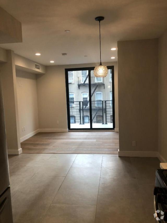 Building Photo - 1 bedroom in New York NY 10029 Unit 402 Rental